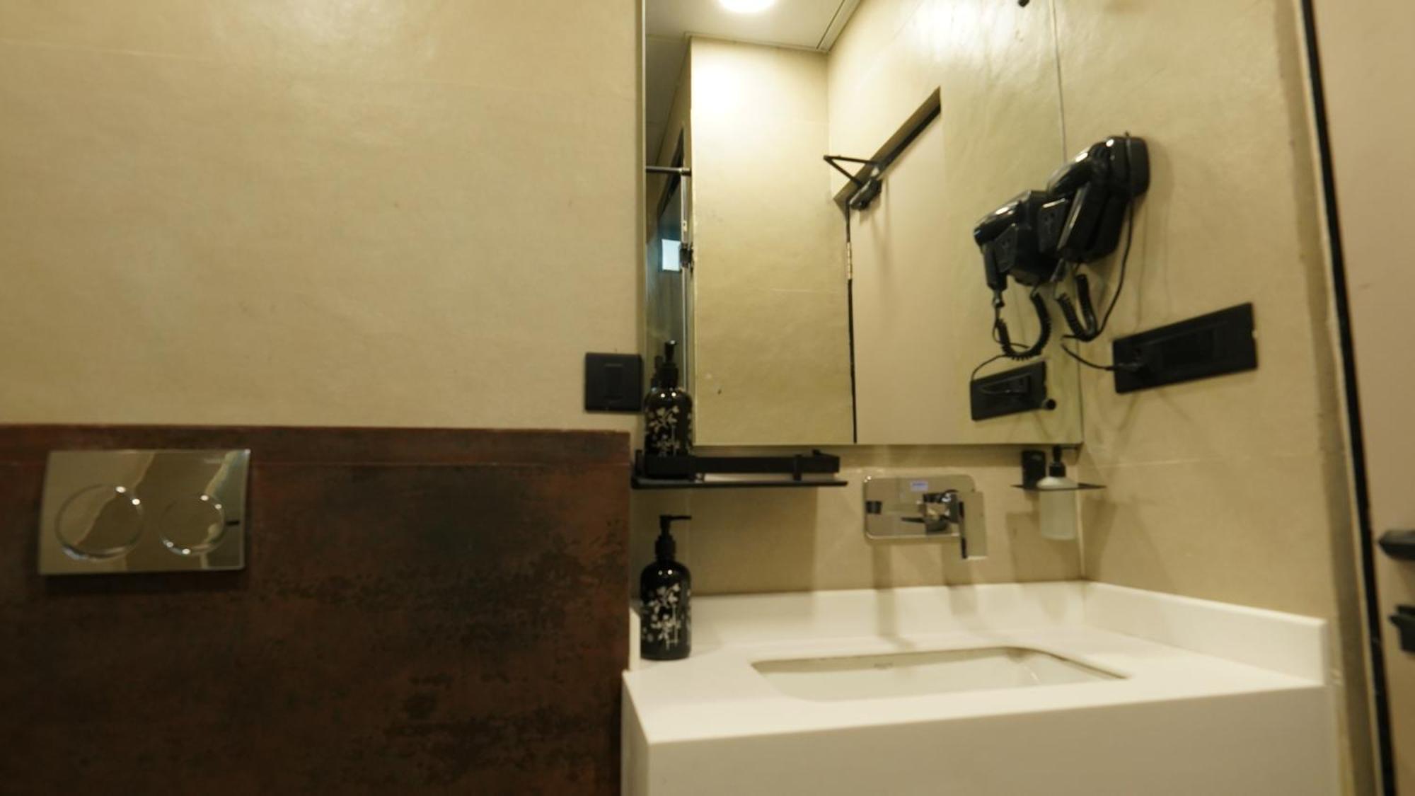 Aquila Grand Suites - Noida Sector 136 Екстериор снимка