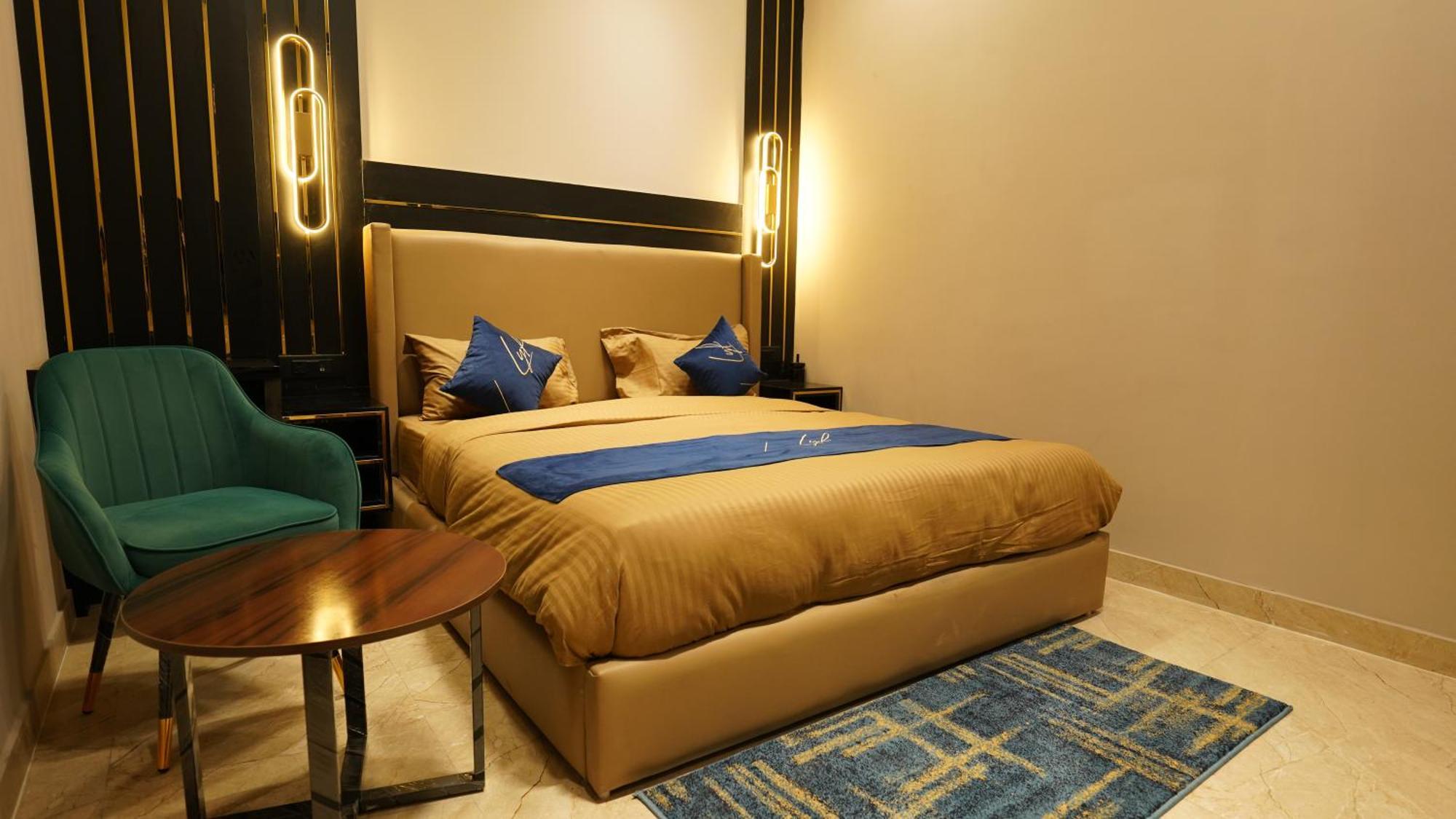 Aquila Grand Suites - Noida Sector 136 Екстериор снимка