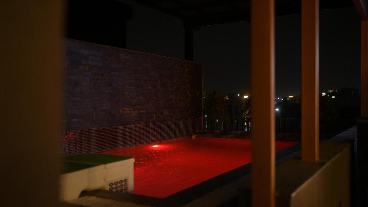 Aquila Grand Suites - Noida Sector 136 Екстериор снимка